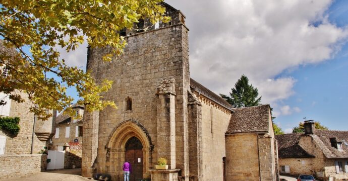 Photo de l'église de la roche-canillac